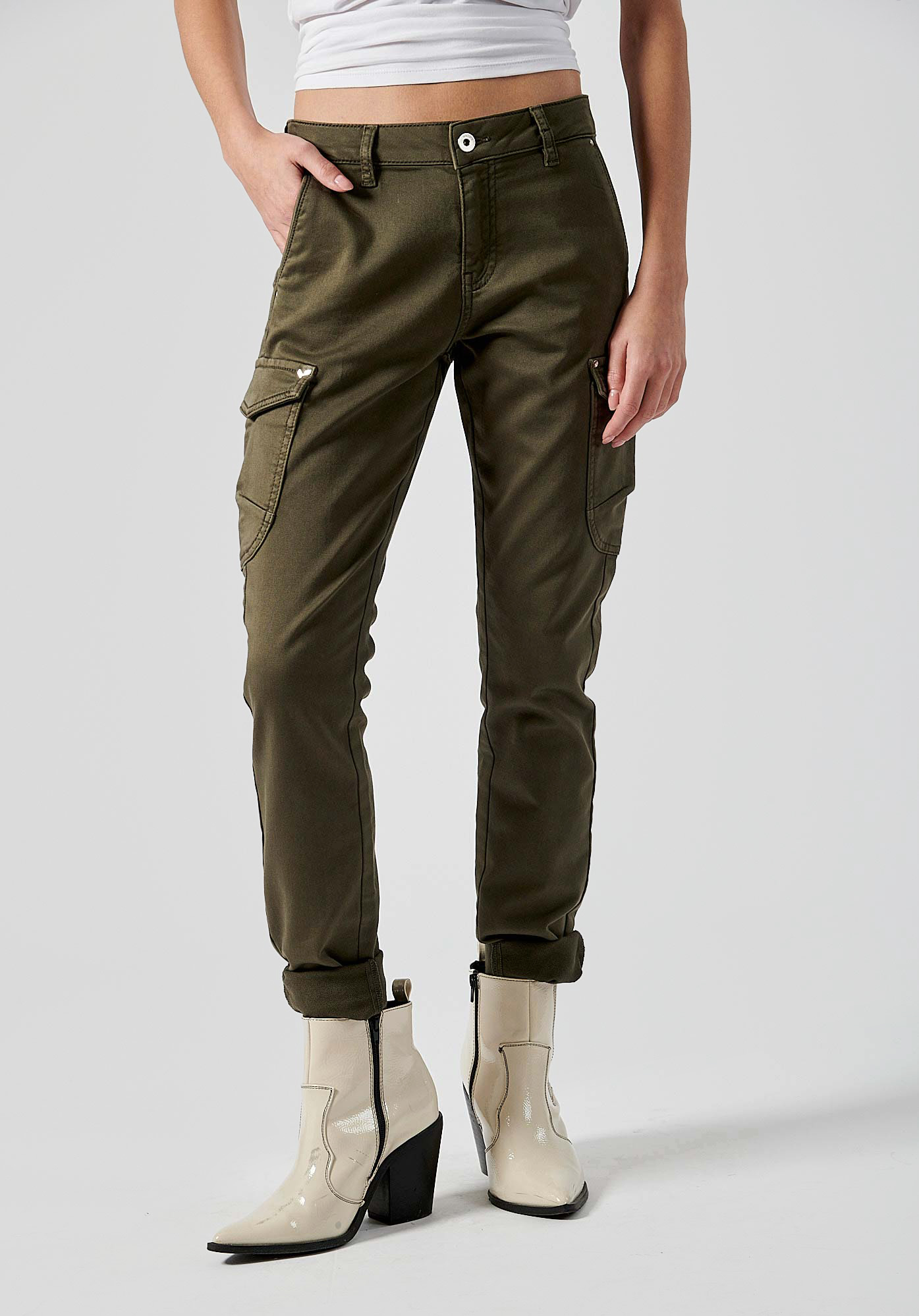 DERA   Jean slim kaki femme