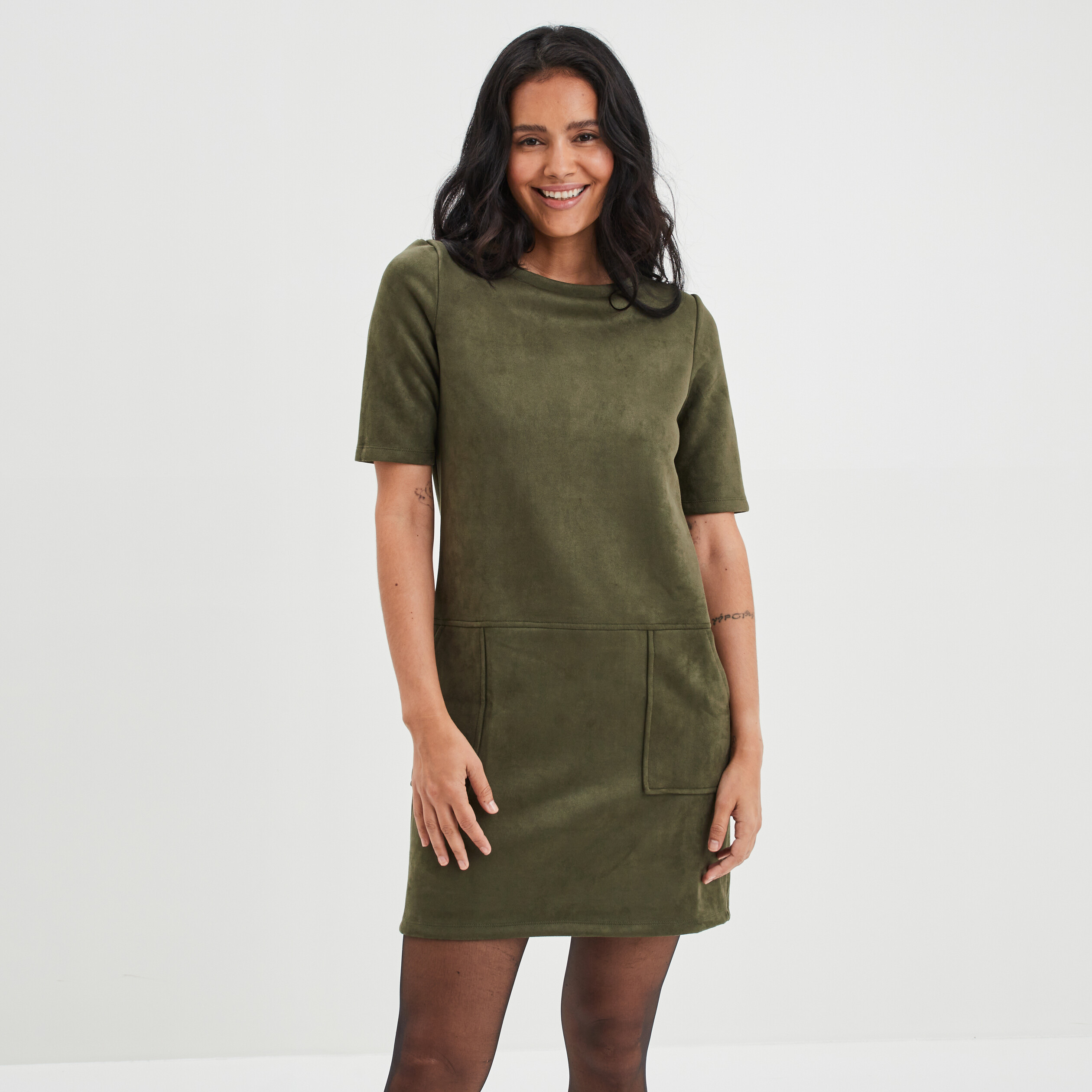 Robe suédine droite avec poches vert kaki femme | La Halle