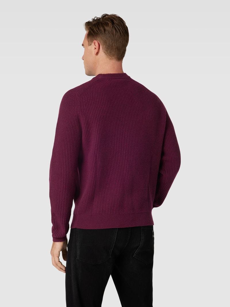 Strickpullover mit Rundhalsausschnitt in bordeaux rot meliert