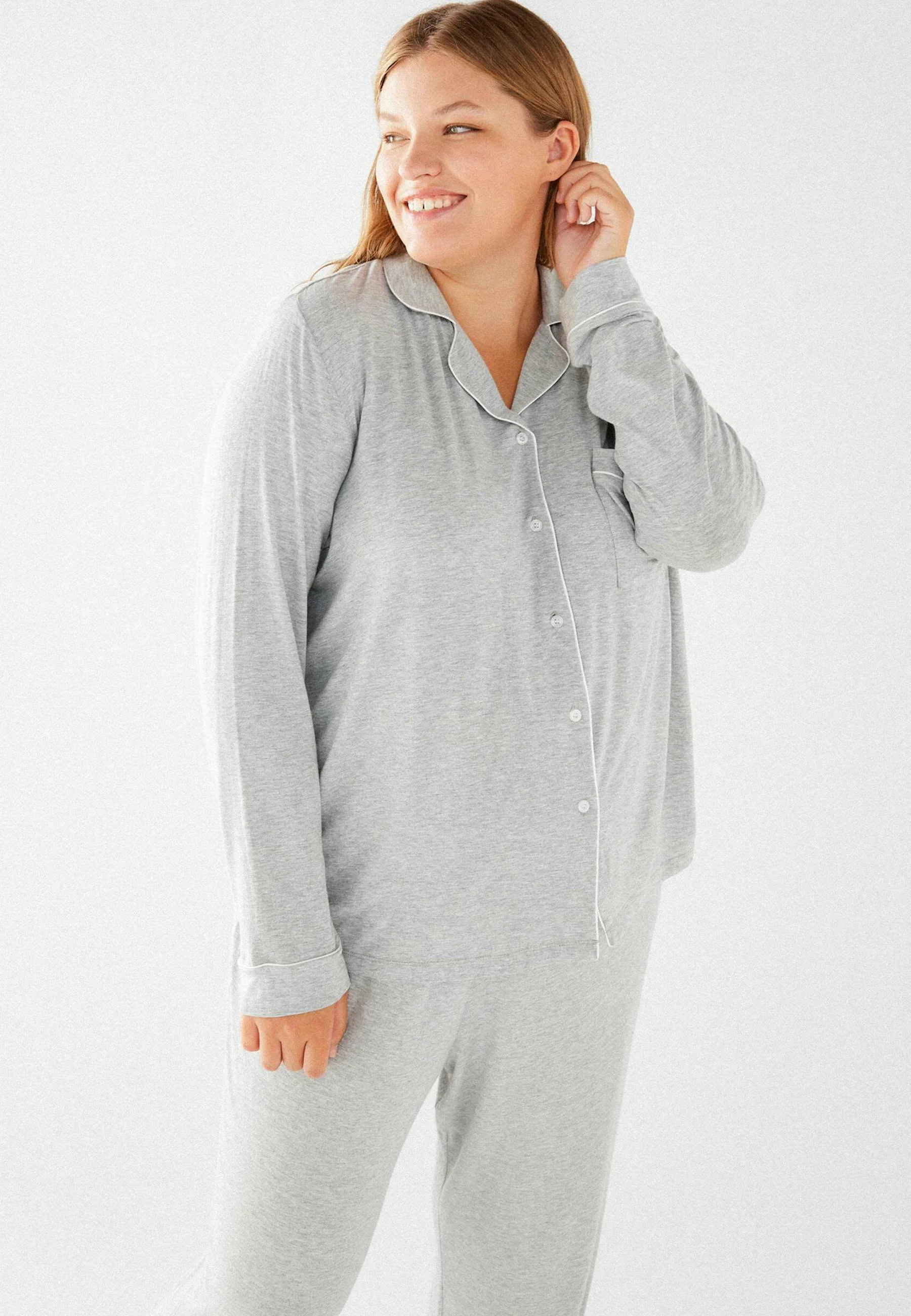 Chelsea Peers CONJUNTO DE BOTONES CURVO - Pijama