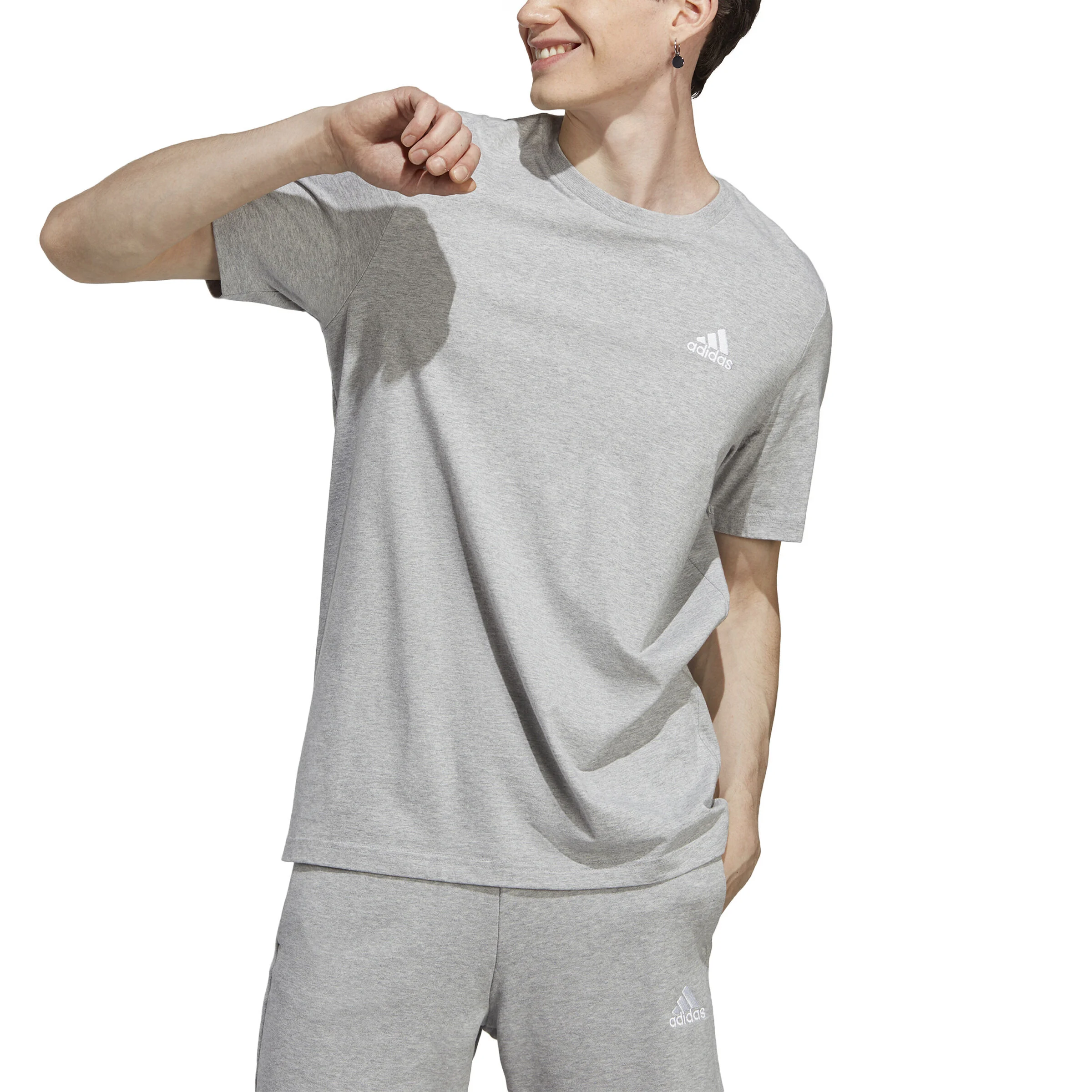 Essentials Single Jersey Embroidered Small Logo T-Shirt Herren - Hellgrau