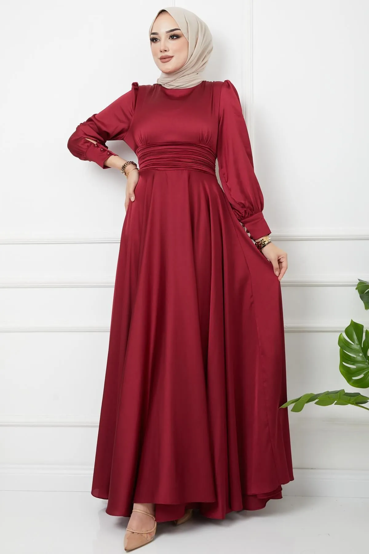 Olcay  Abendkleid mit Taillenfalten und Gürtel, CLARET 1595