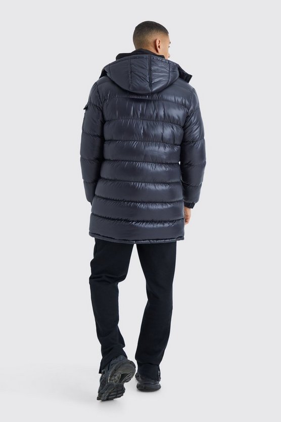 Hochglänzende gepolsterte Steppjacke mit Kapuze