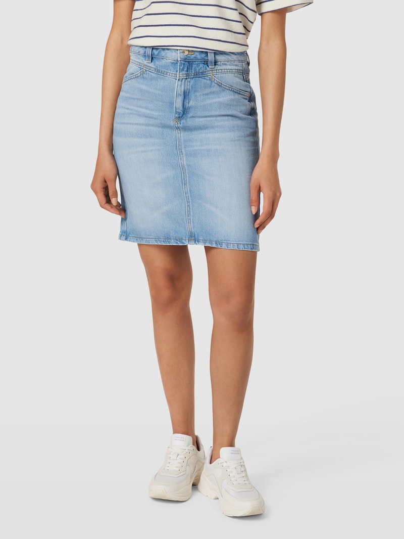 Jeansrock mit Label-Patch in hellblau