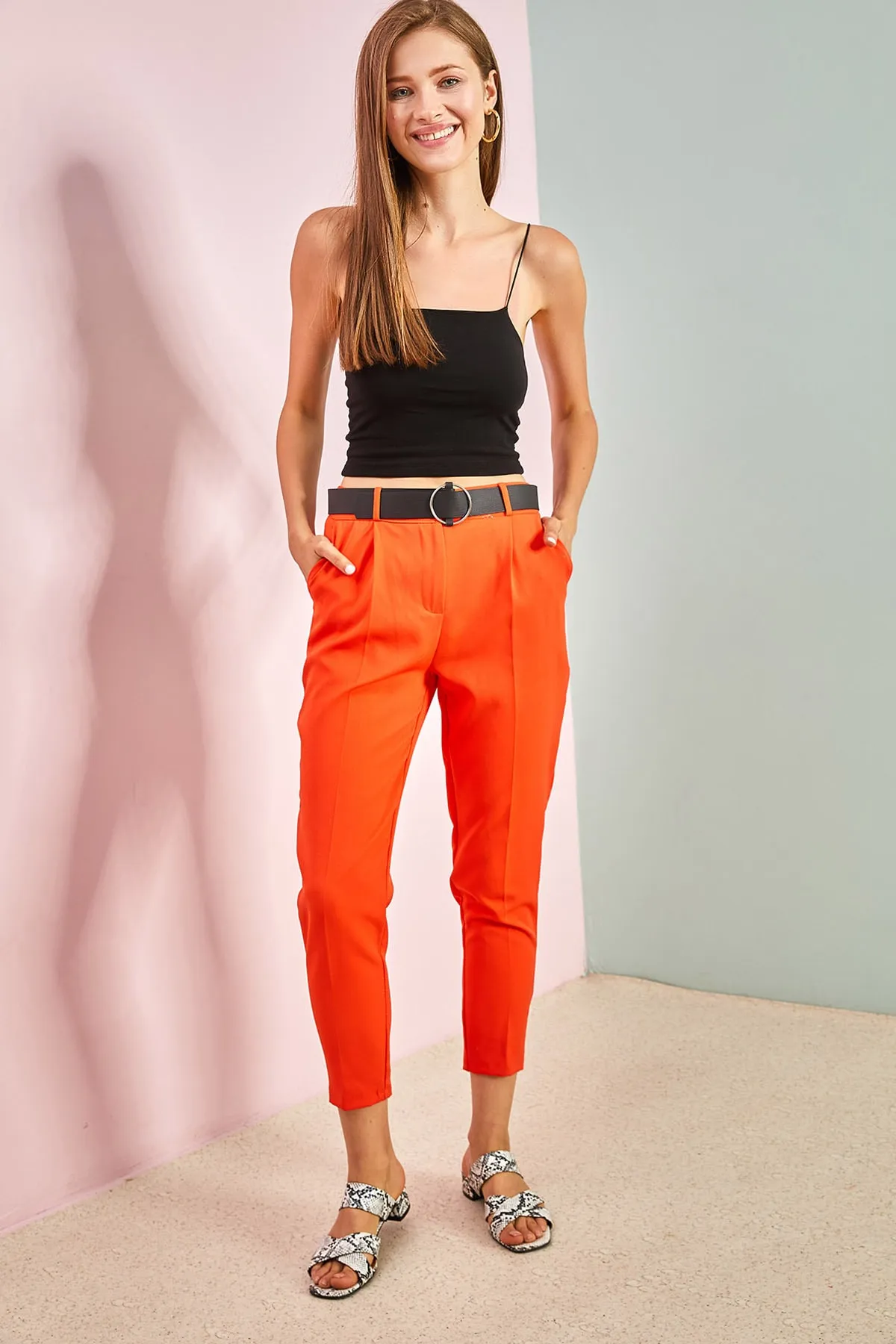 Bianco Lucci  Damenhose mit elastischem Bund und Gürtel
