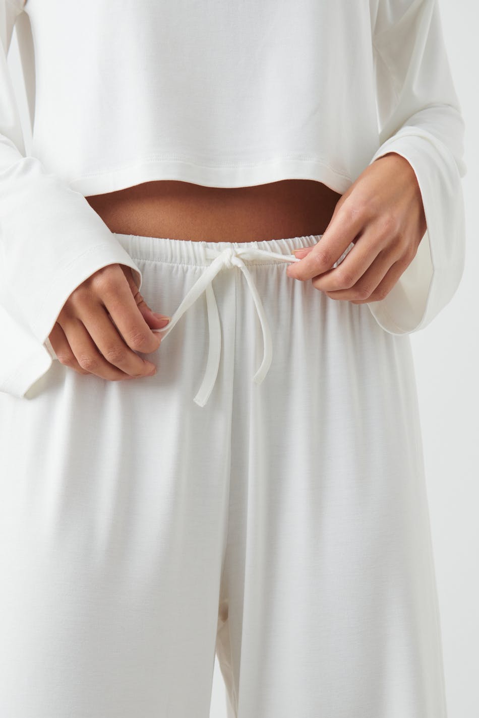 Drawstring wide trousers