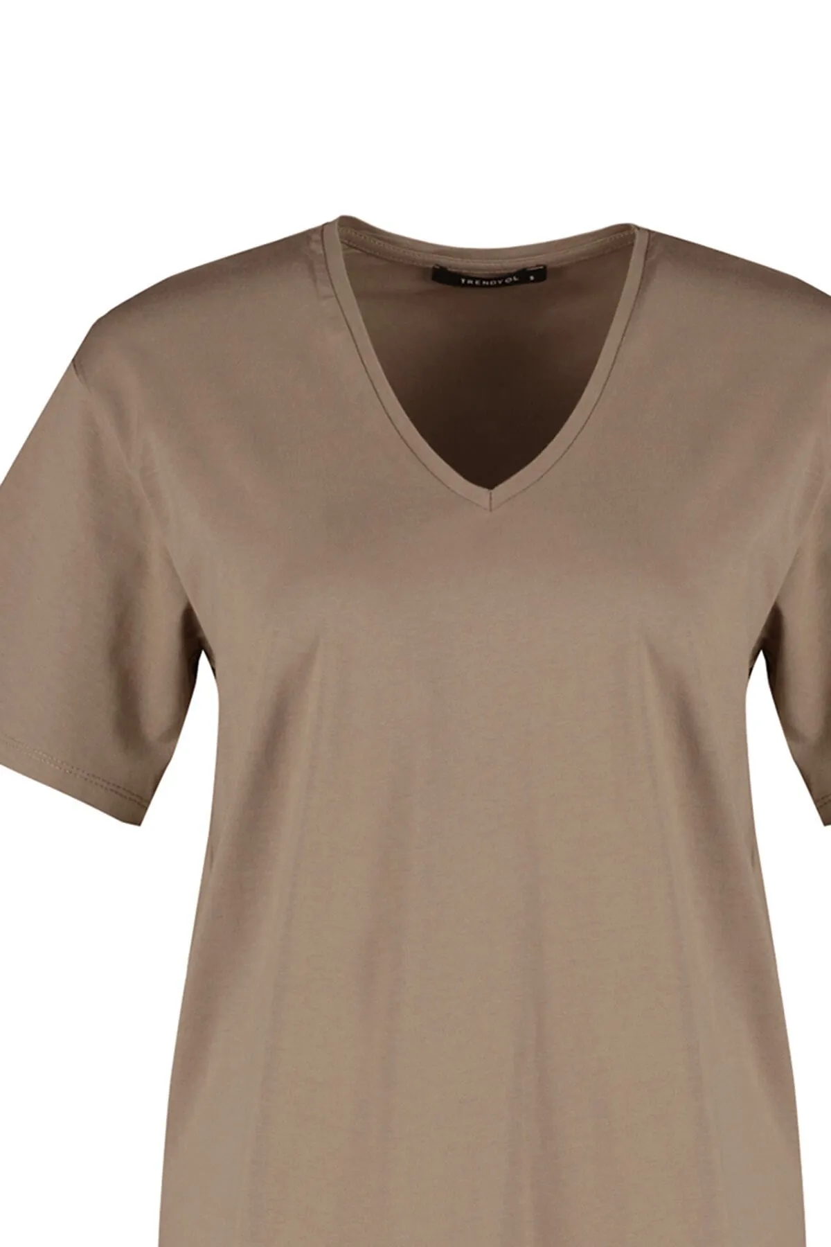 Trendyol Collection  Nerzfarbenes, 100 % Baumwolle, Oversize/weite Passform, V-Ausschnitt, Strick-T-Shirt TWOSS23TS00003