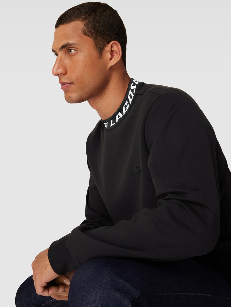 Sweatshirt mit Label-Detail in schwarz