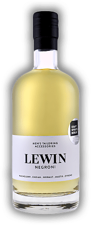 Lewin Negroni Chiaro Lewin Negroni Chiaro Ein außergewöhnlicher und vielschichtiger Drink mit großer Länge – perfekt ausbalanciert und ‚ready to serve’. 0,5	 Liter - Vol 26,1%