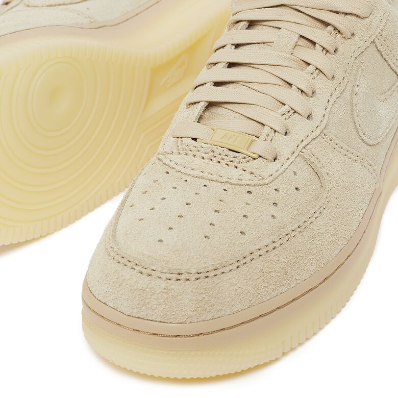 NIKE Wmns Air Force 1 '07 Lx Suede 