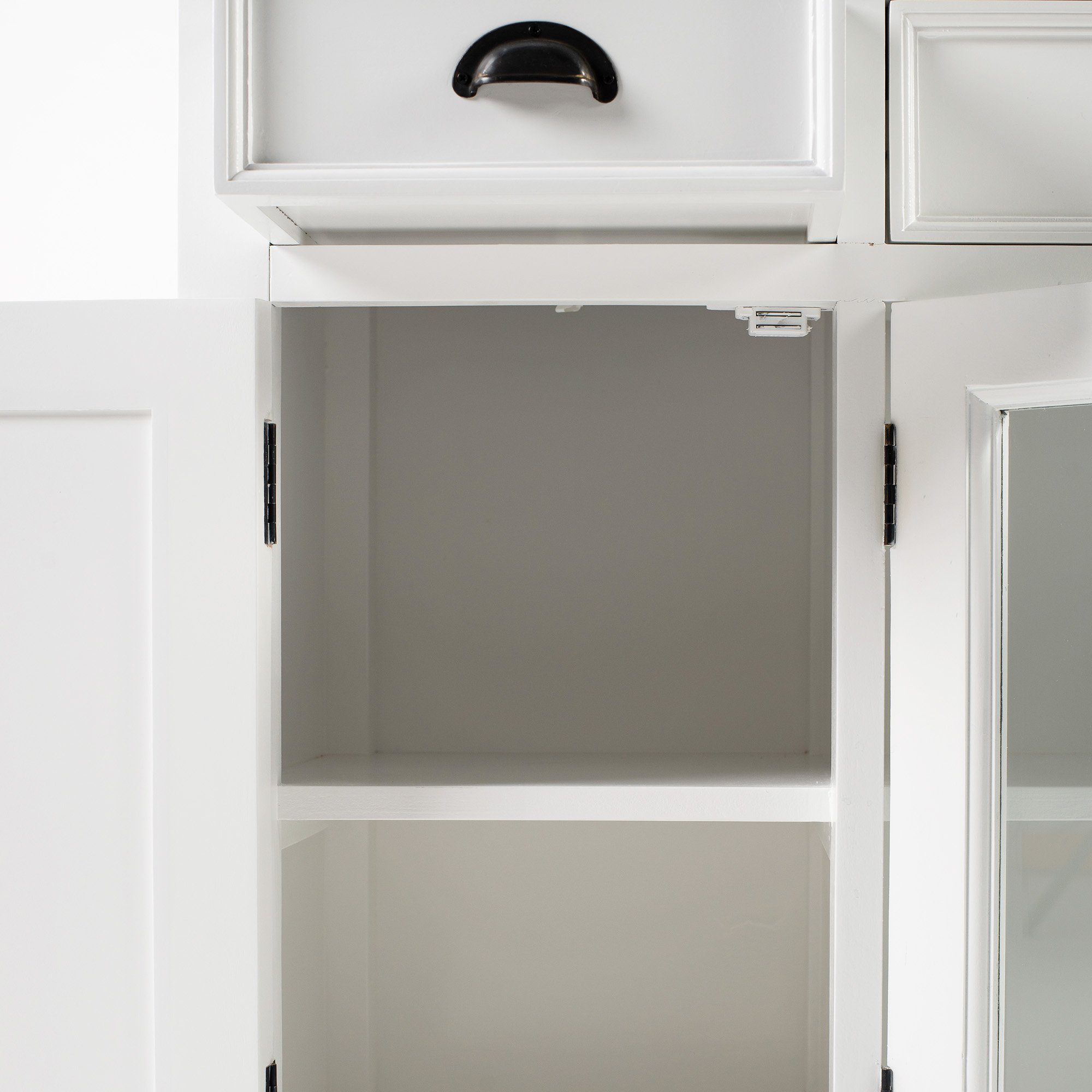Novasolo Buffet Halifax Contrast Buffetschrank mit 4 Türen, 3 Schubladen und Glaseinsatz