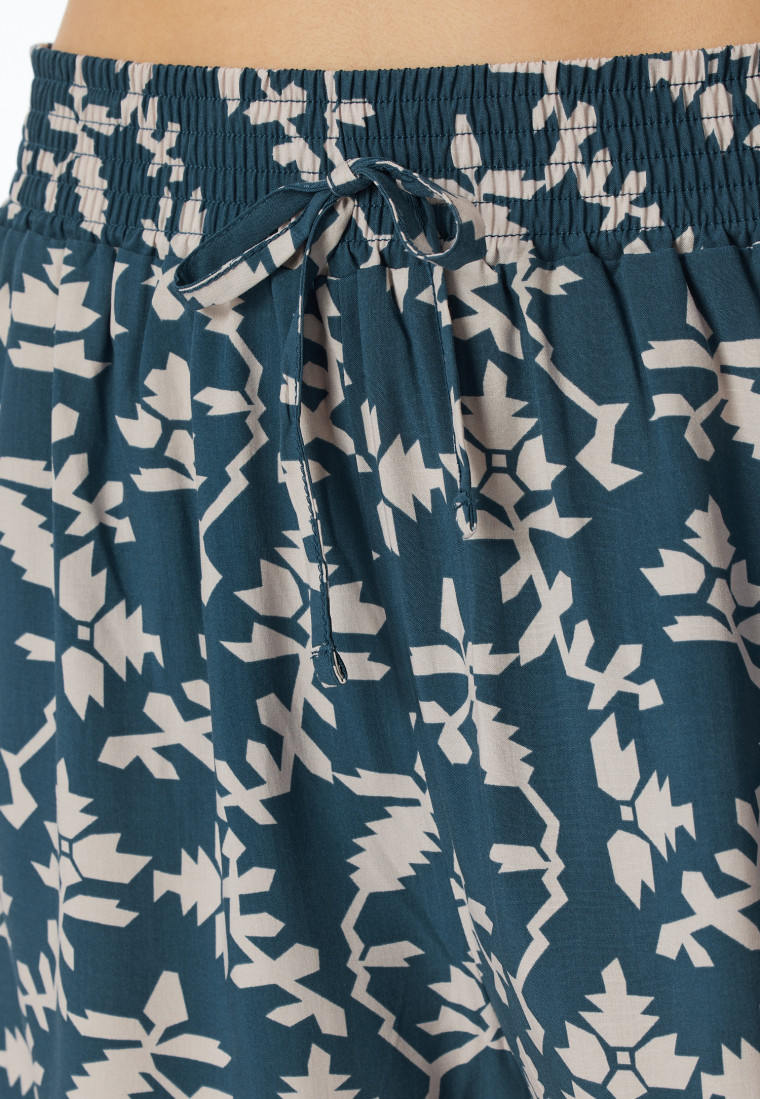 Loungehose kurz Viskose Blumenprint jeansblau - Mix+Relax