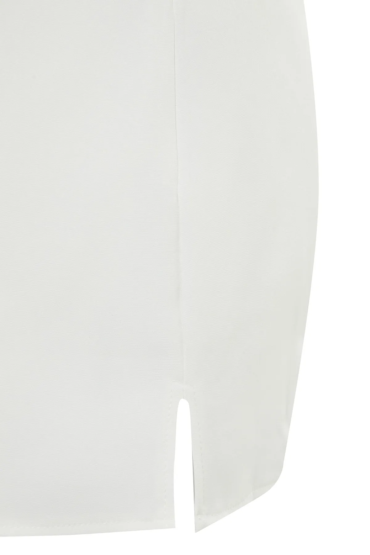 Trendyol Collection  Ecru, figurbetontes, gefüttertes, gewebtes, glänzendes Stein-Brautabendkleid TPRSS23EL00129