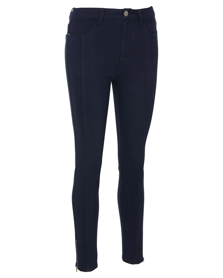 Twillhose mit Ziernähten