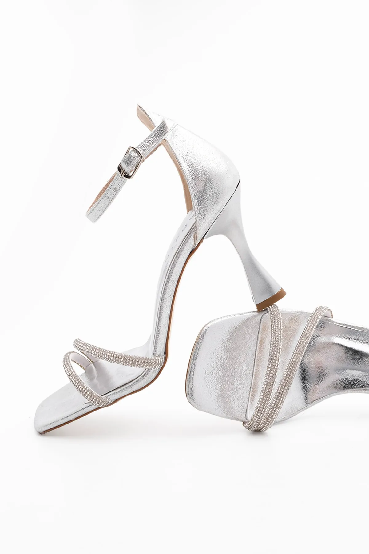 Marjin  Damen Stoned Abendkleid Schuhe mit Absatz Blunt Toe Sapro Silber