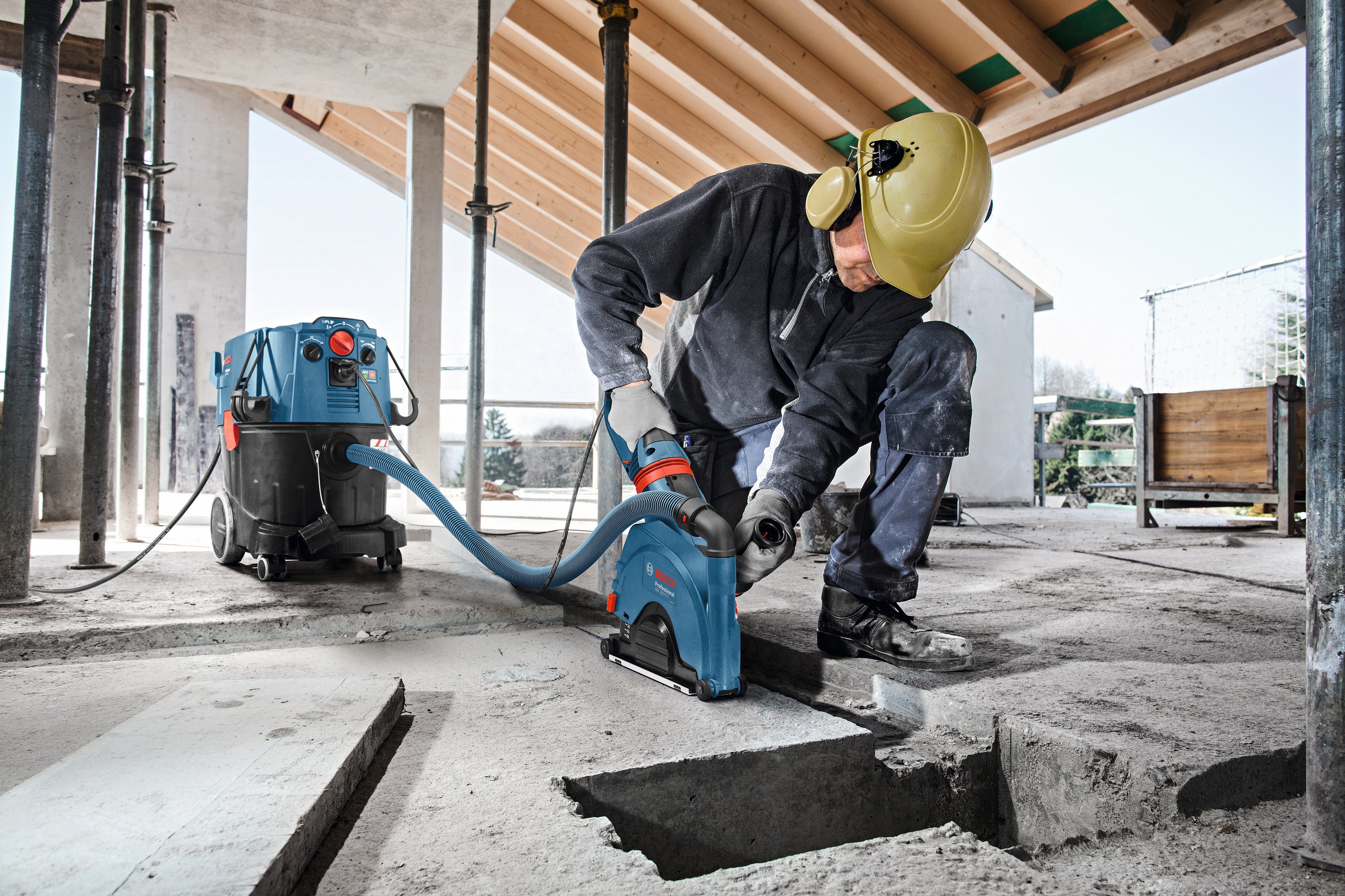 Bosch Professional Nass-Trocken-Sauger GAS 35 M AFC, 1380 W