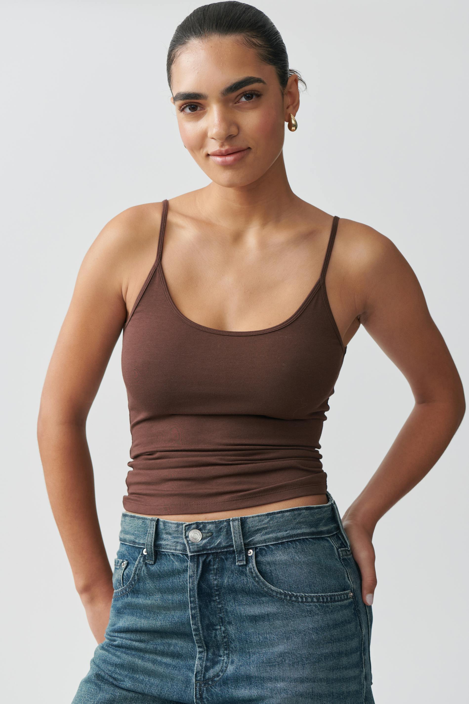 Basic strap singlet