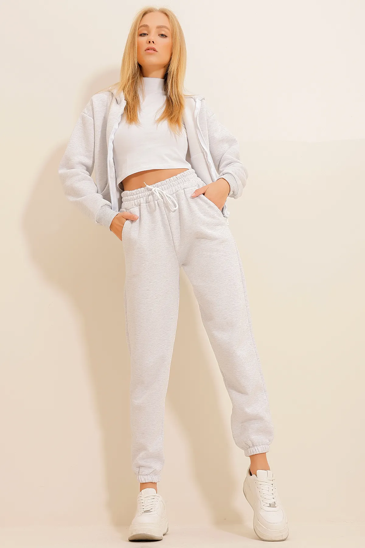 Trend Alaçatı Stili  Grimelange 3-Faden-Jogging-Jogginghose für Damen ALC-X10929