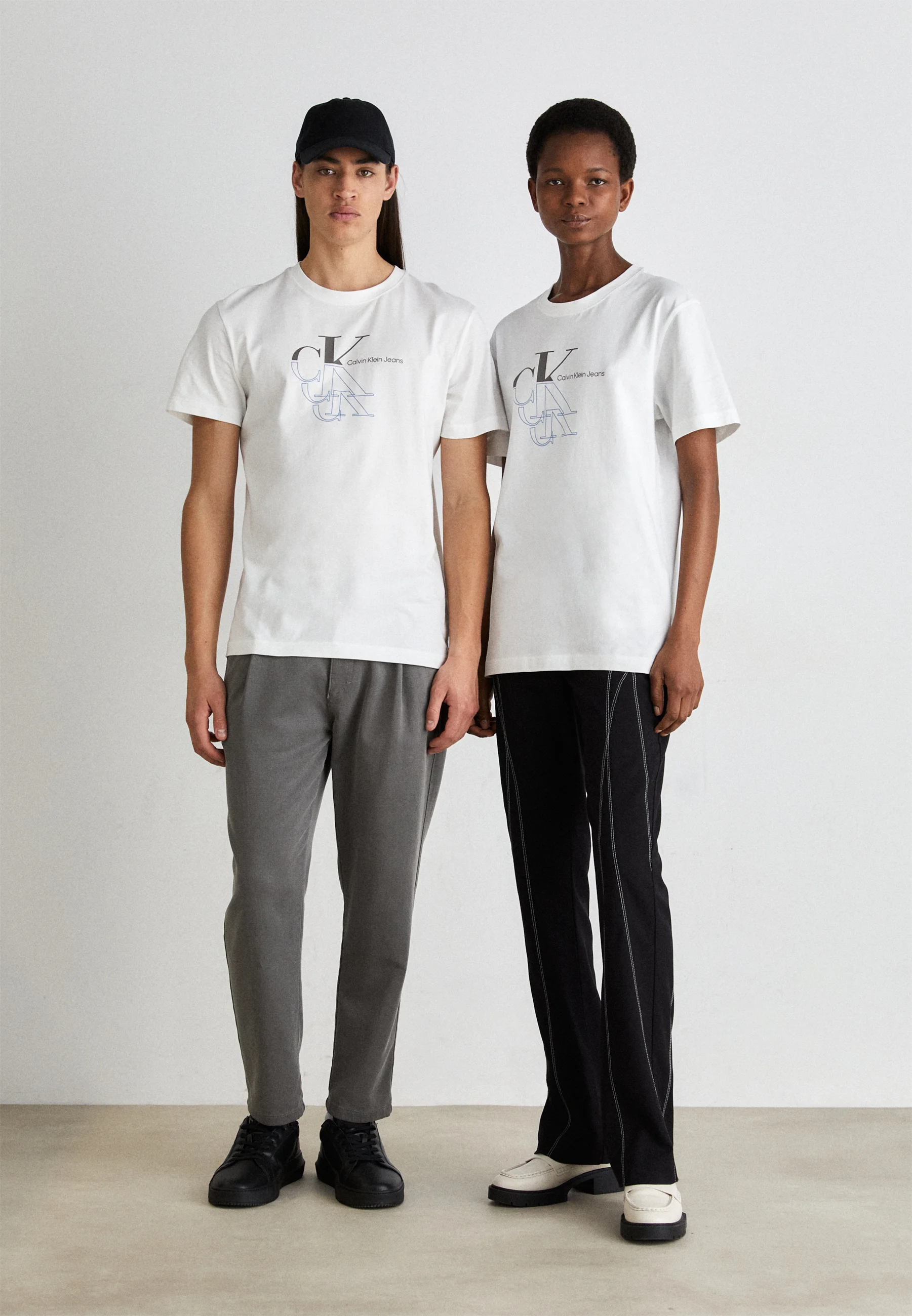 Calvin Klein Jeans MONOGRAM ECHO GRAPHIC TEE UNISEX - Camiseta con estampado