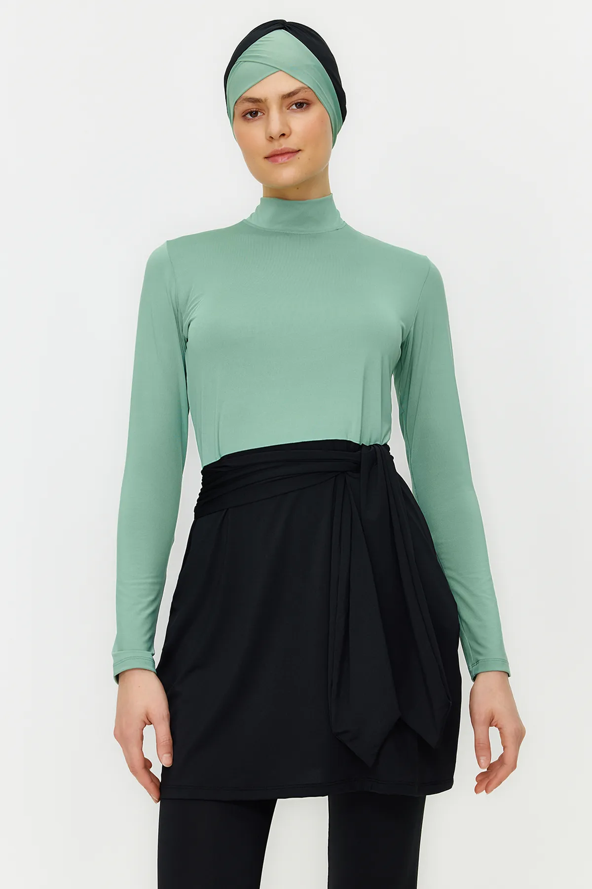 Trendyol Modest  Mintfarbenes langärmliges gestricktes 4-teiliges, vollständig bedecktes Badeanzug-Set mit Blockfarben TCTSS22CF0028