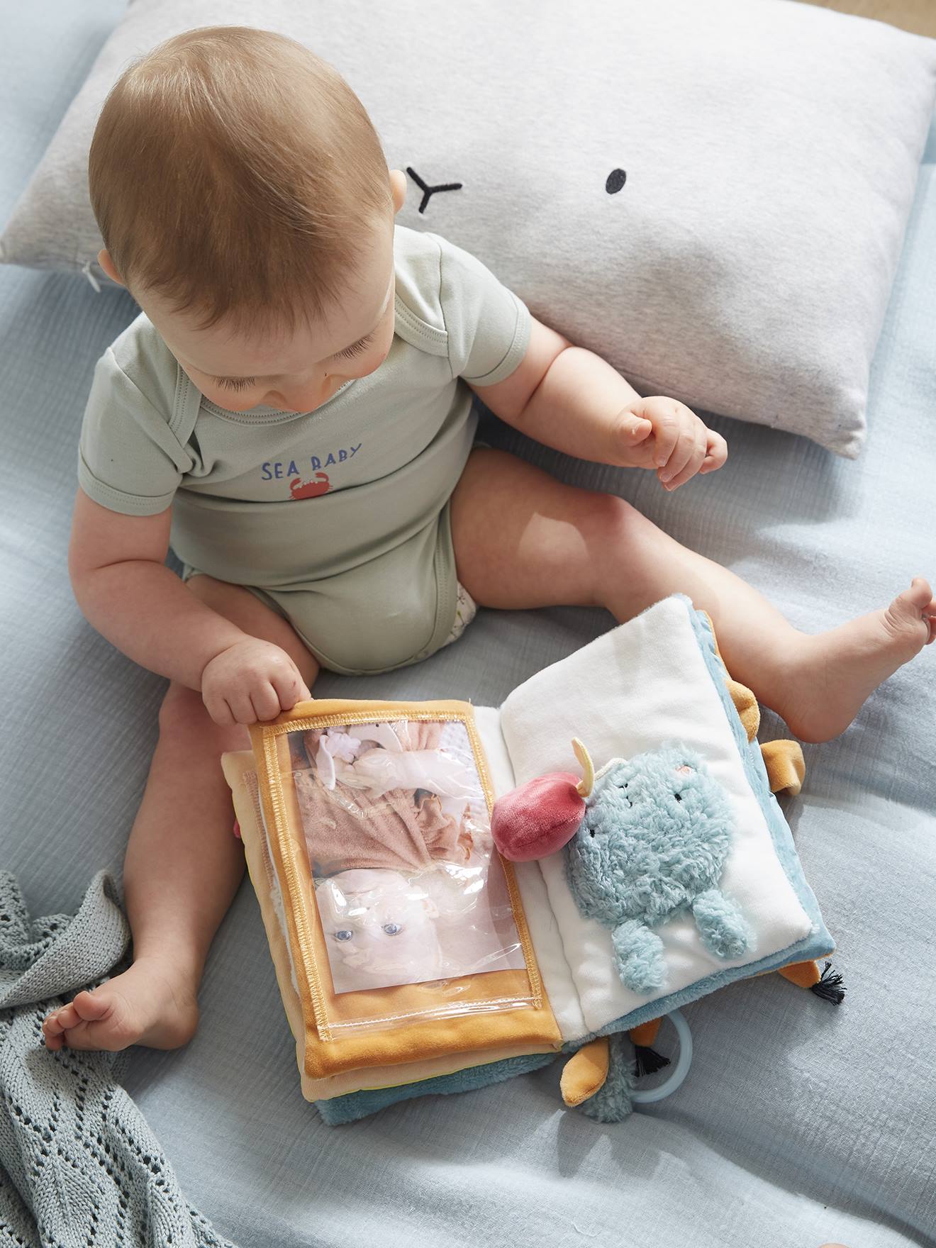 Vertbaudet Baby Activity-Buch WALDFREUNDE - grün
