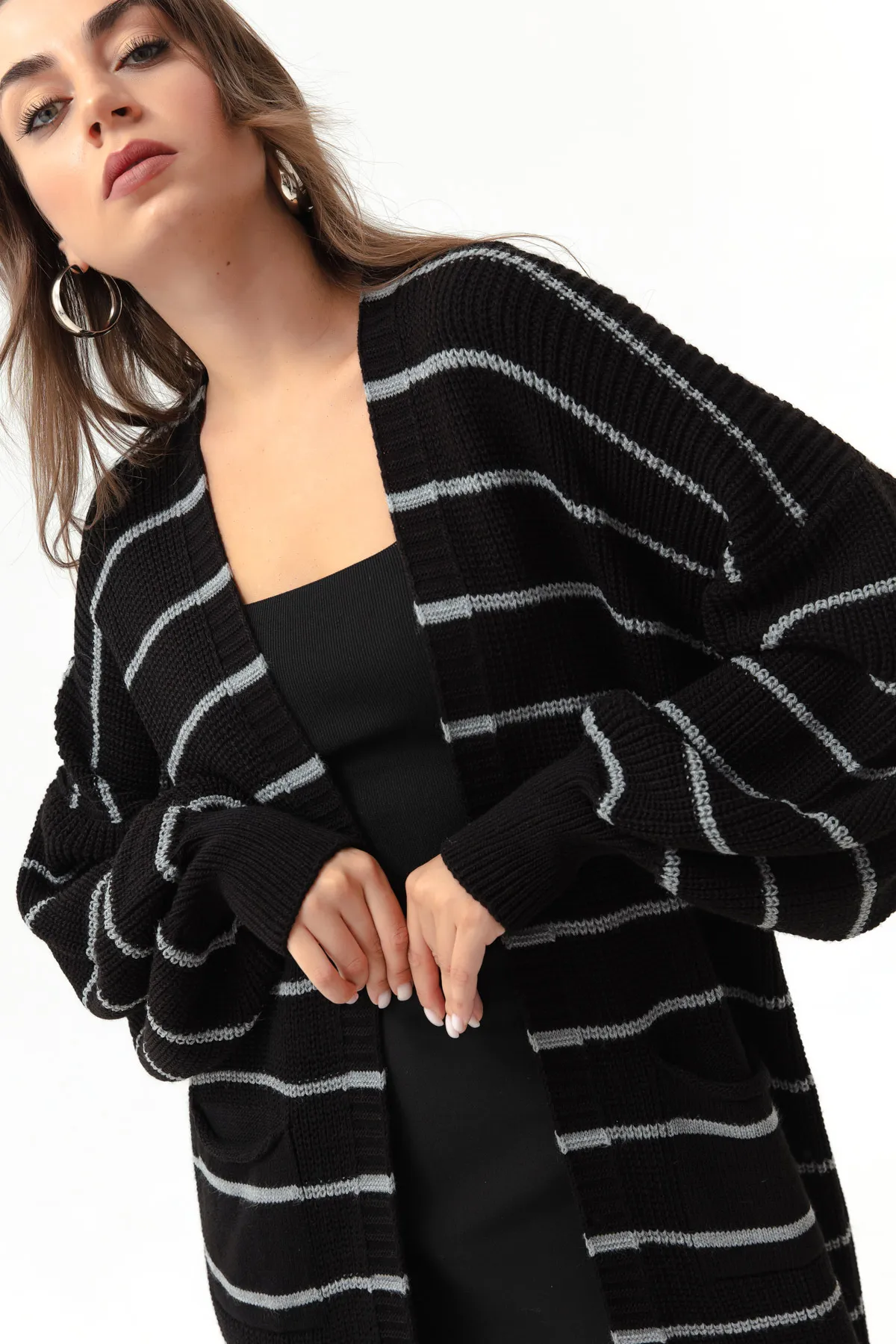 Lafaba  Schwarz-grauer langer Strick-Cardigan mit Ballonärmeln für Damen