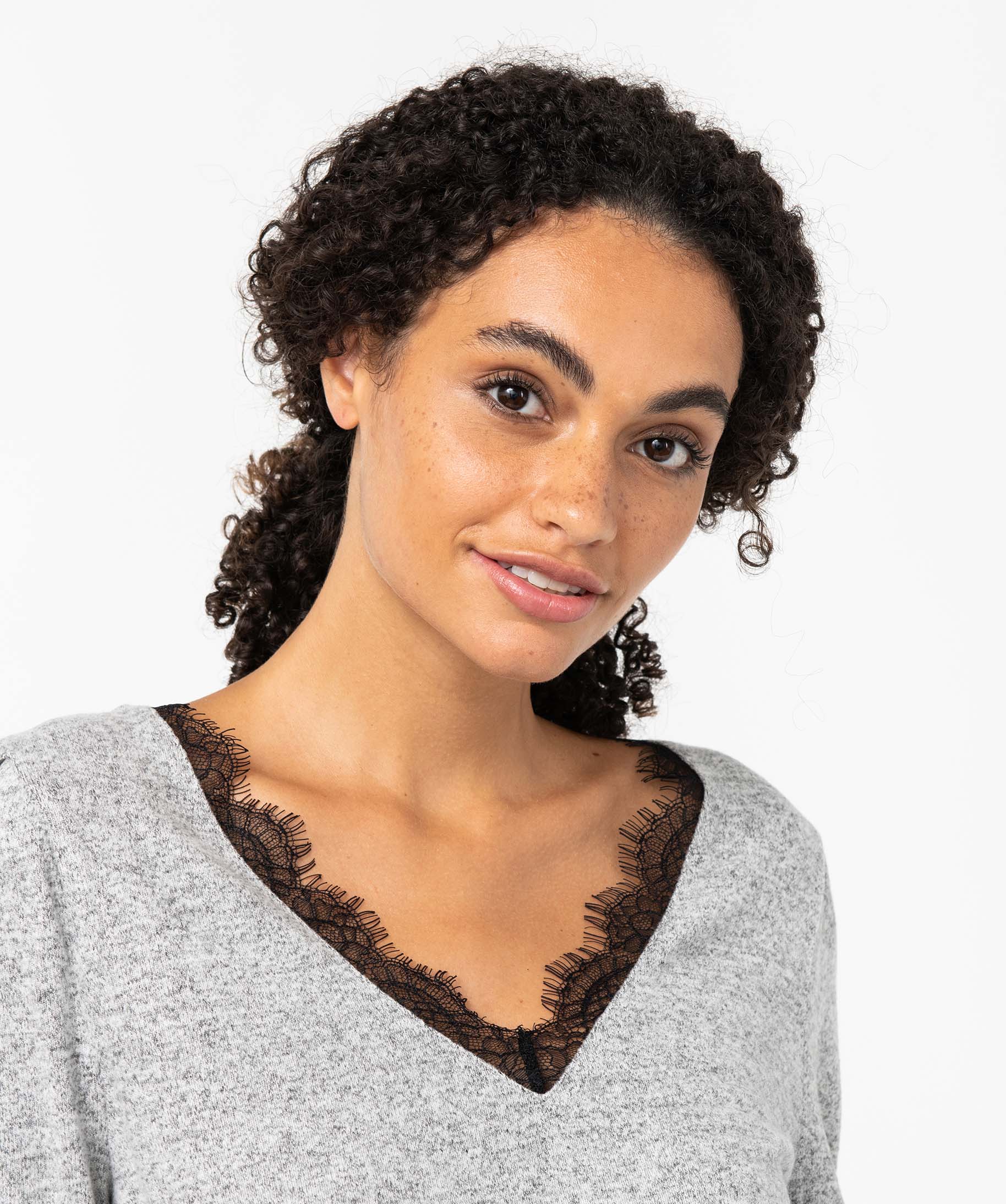 Tee-shirt femme à manches longues avec col V en dentelle co... gris clair | GEMO