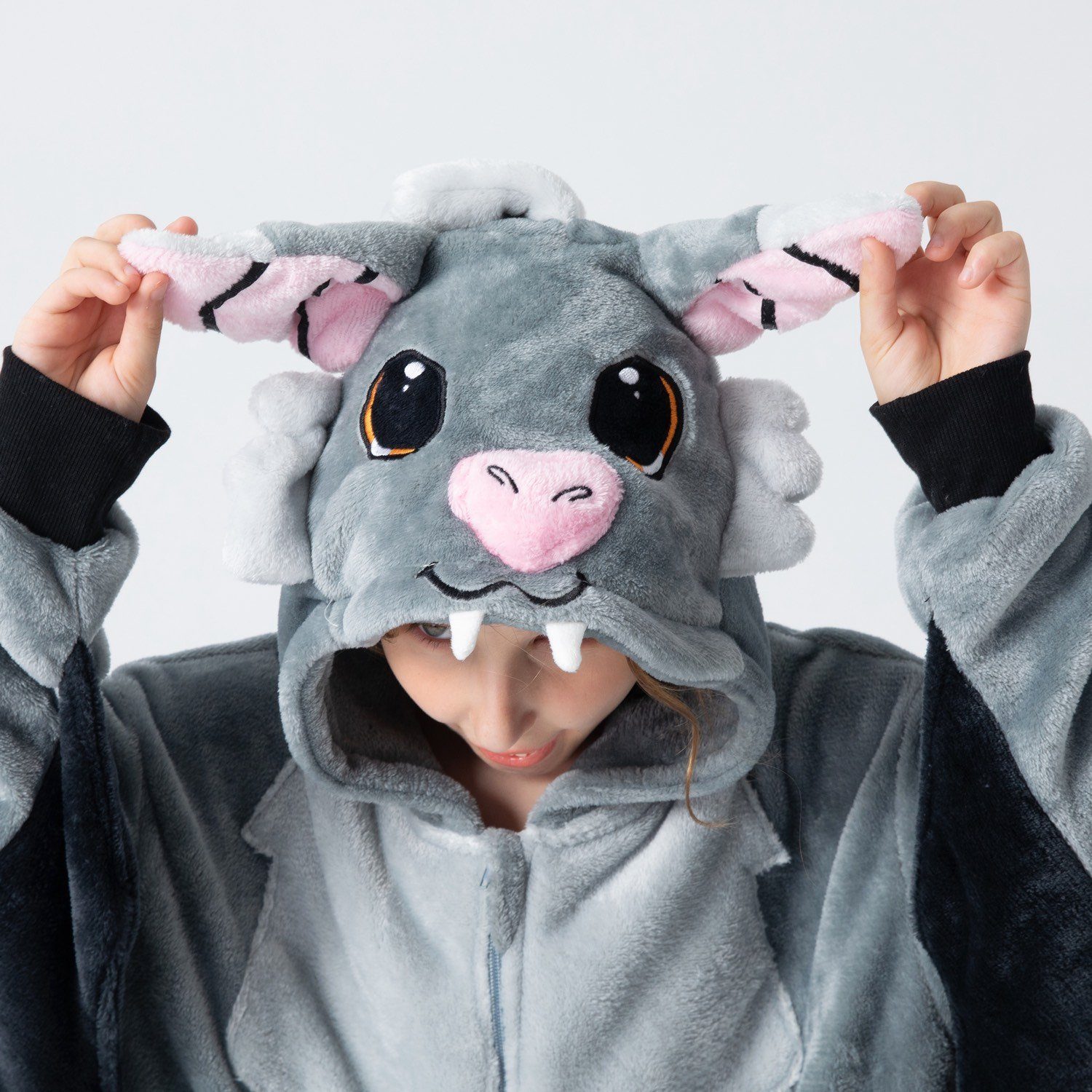 Corimori Jumpsuit Flauschiges Fledermaus-Kostüm für Kinder (2-tlg) mit Haarreif, Halloween, Fasching, Verkleidung, Vampir-Fledermaus