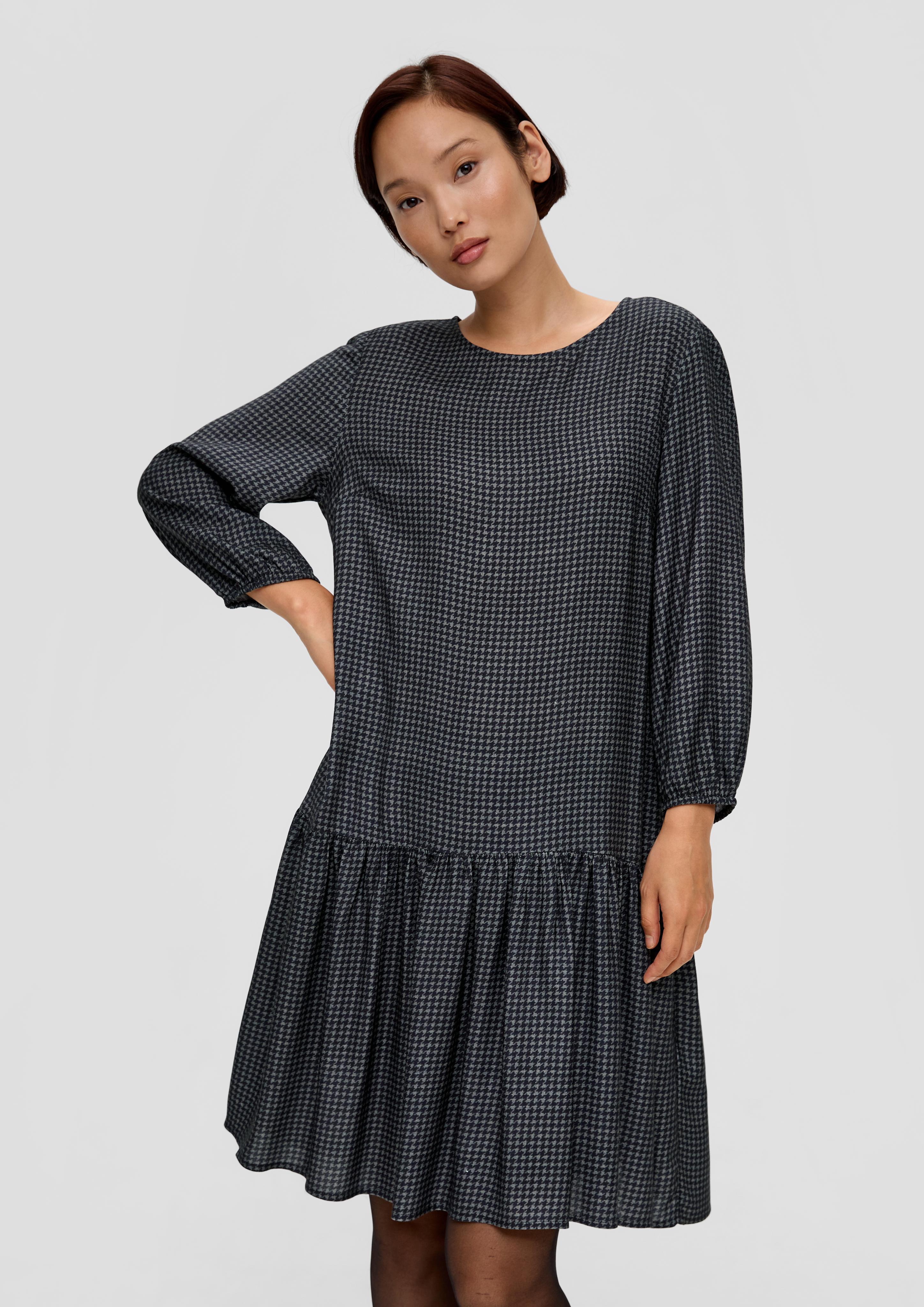 Kariertes Minikleid aus Viskosemix  2136141-79N7