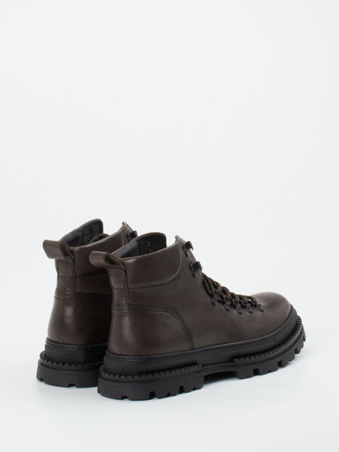Boots-47012090693 Konstantin Starke