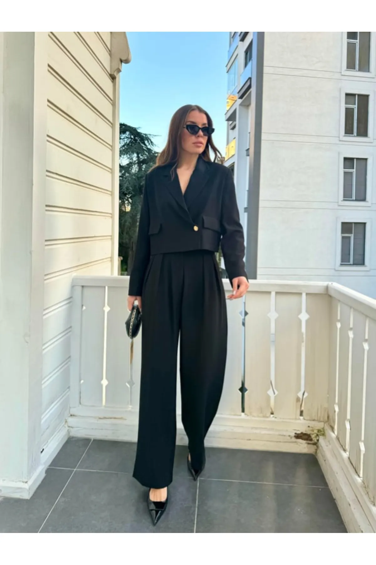 My Blog  Schwarzes zweireihiges Set aus kurzer Jacke und Hose für Damen