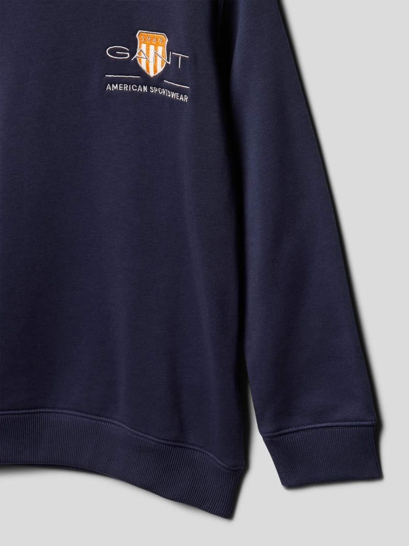 Hoodie mit Label-Stitching in blau