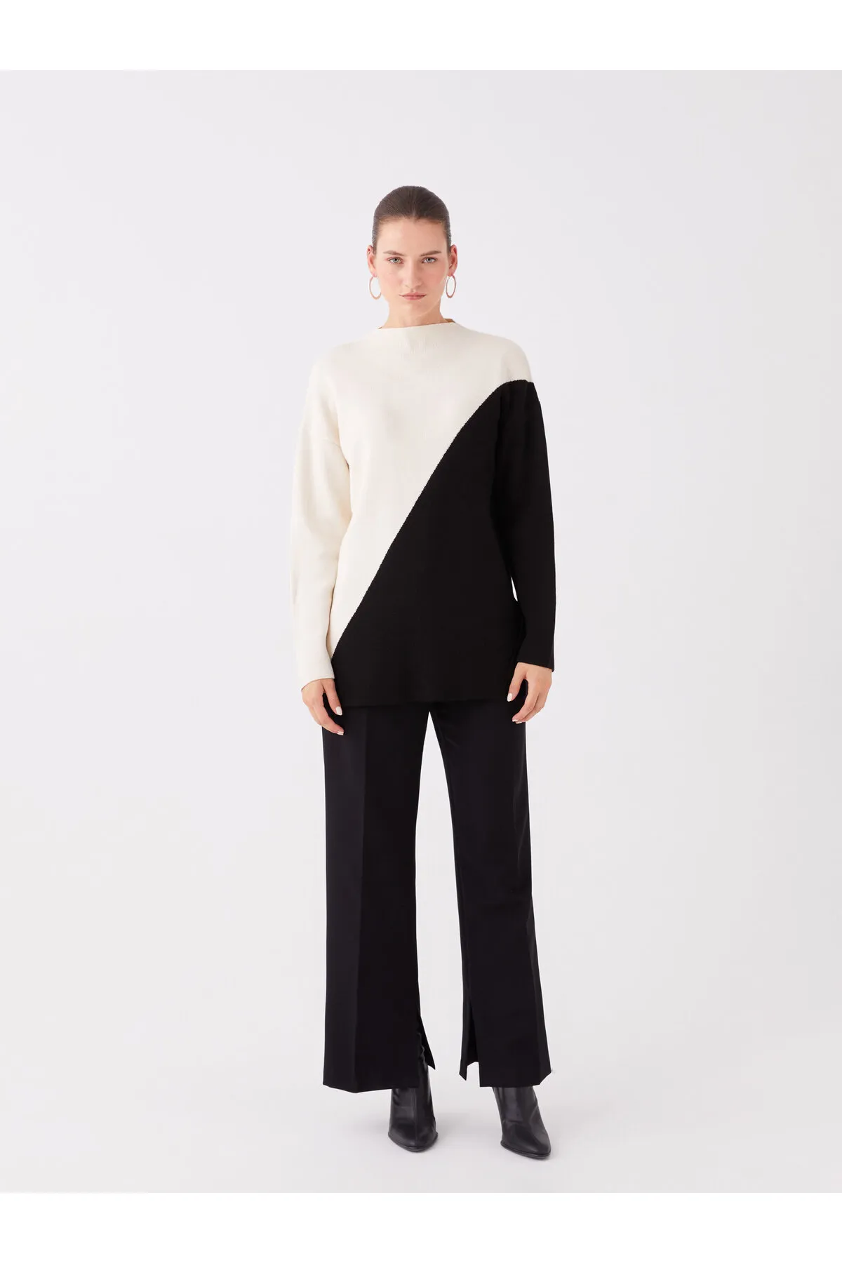 LC Waikiki  Langärmlige Oversize-Stricktunika mit halbem Rollkragen und Farbblockierung für Damen