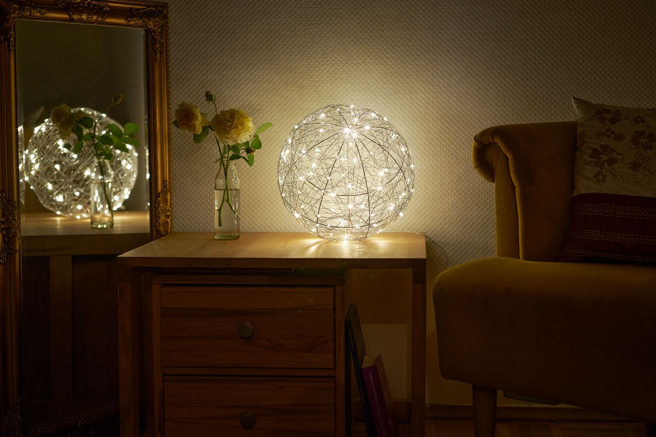 Weles LED-Metalldrahtkugel Ø 30 cm silber