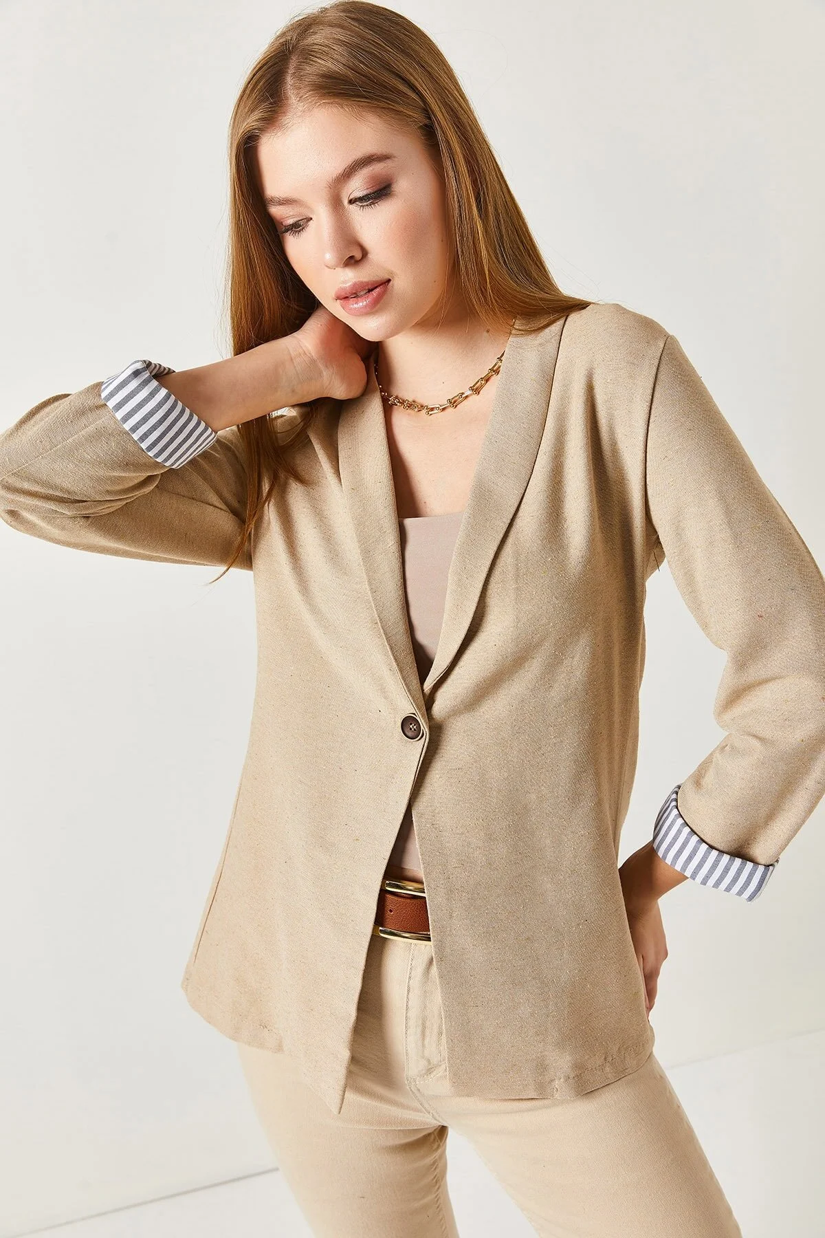 armonika  Gestreifte Damenjacke mit einem Knopf und Nerzärmeln ARM-22K001122