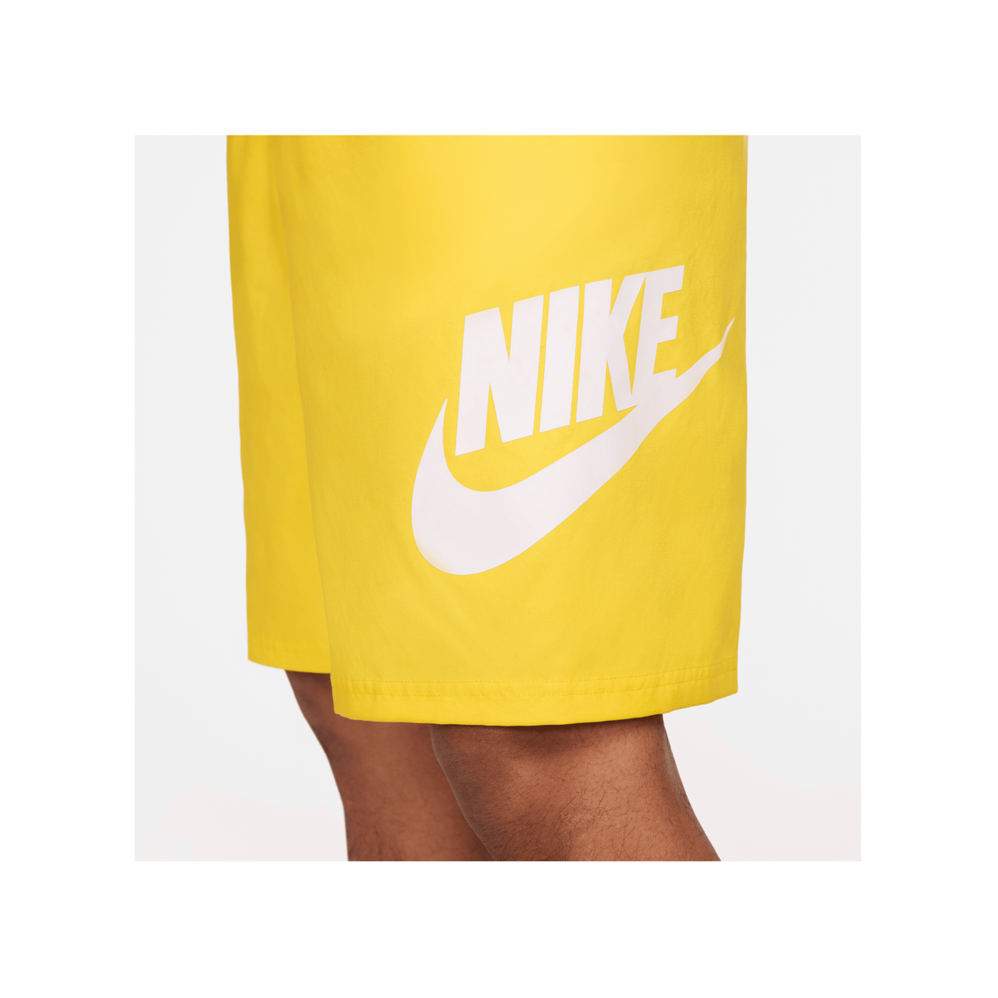 Nike Club Woven Short Gelb F718