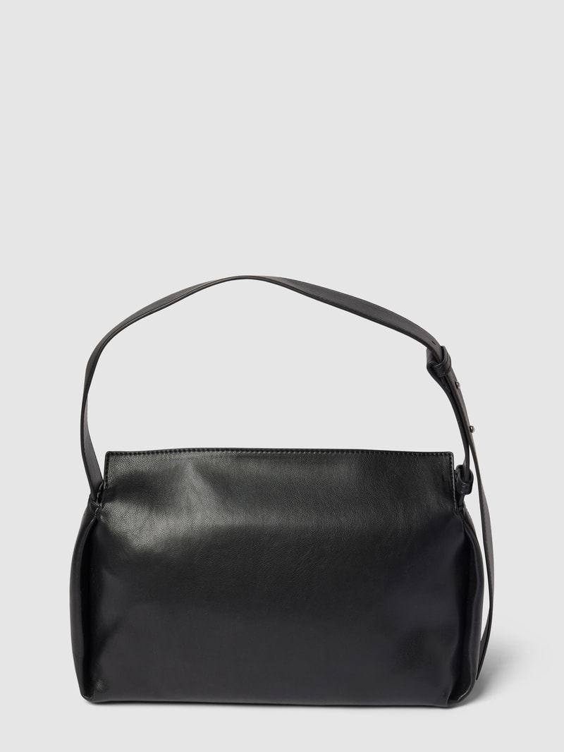 Pochette mit Label-Detail in schwarz
