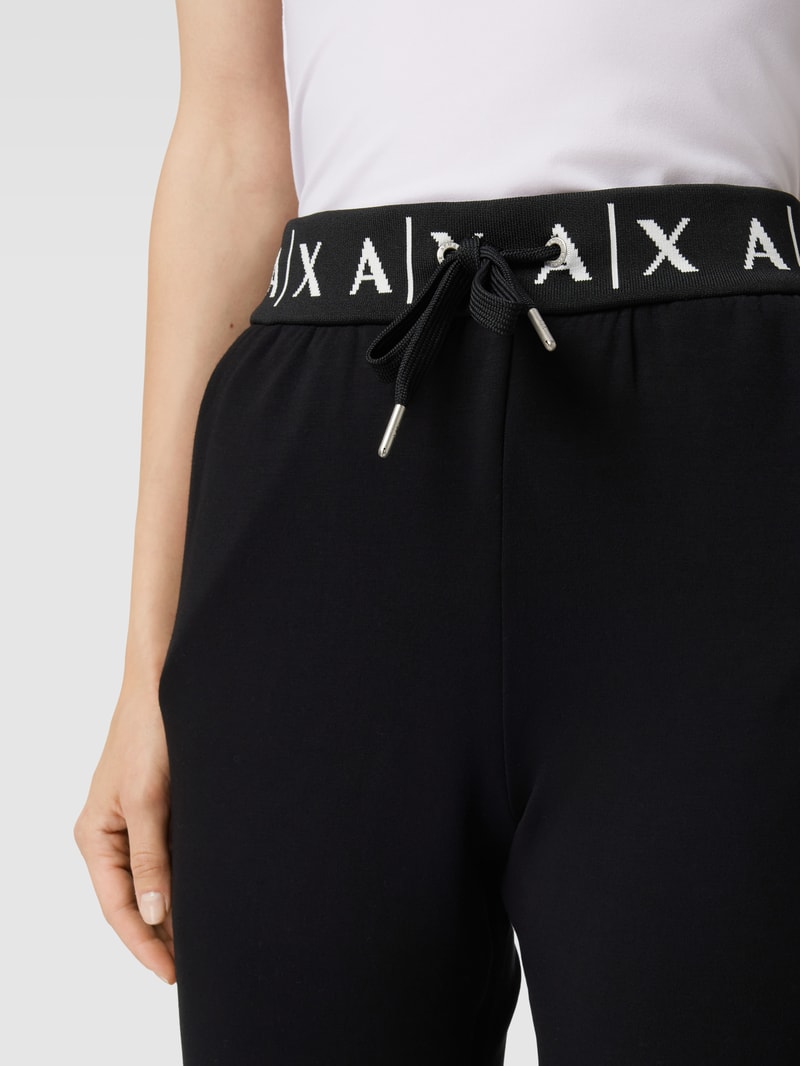 Sweatpants mit Label-Stitching in schwarz