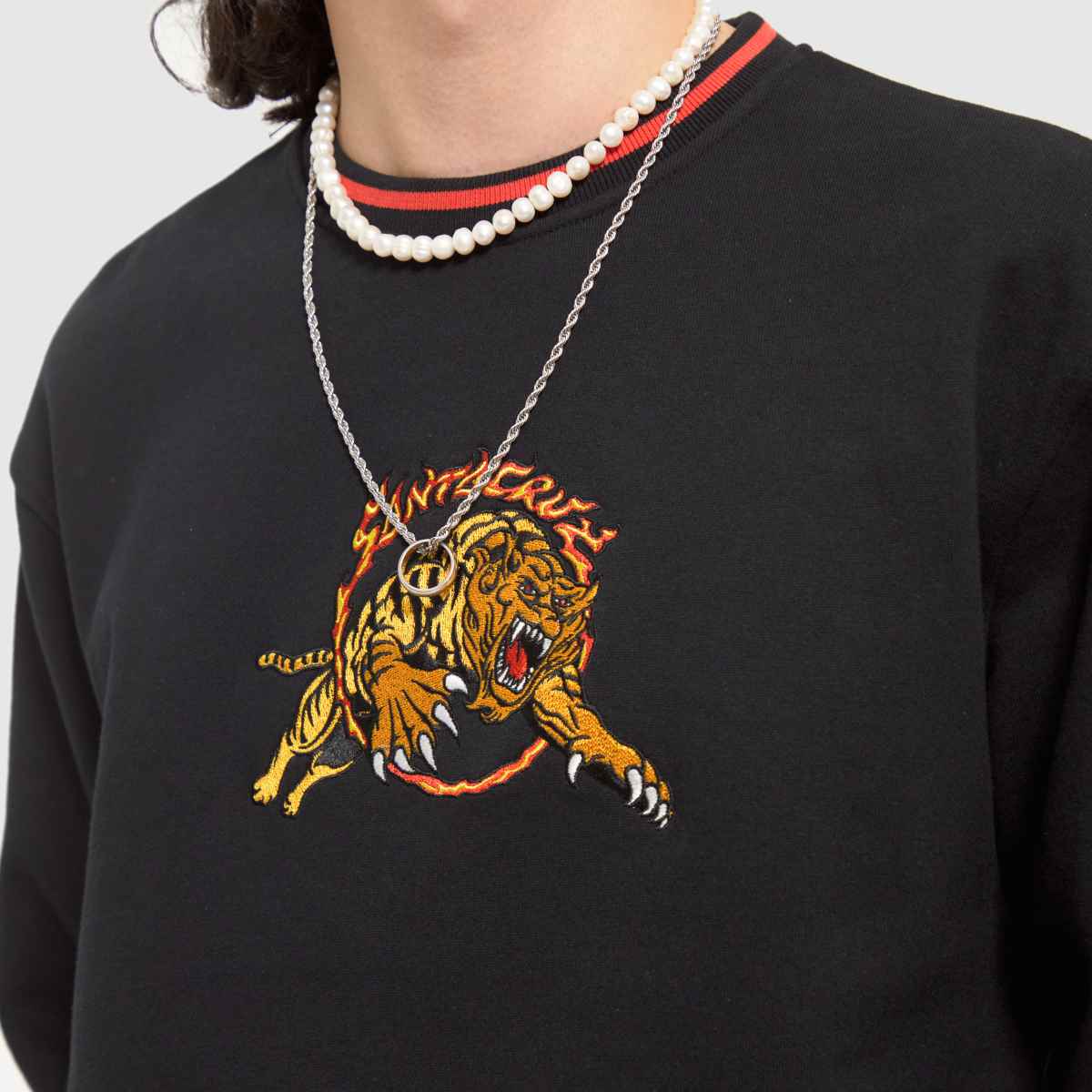 Santa Cruz – Salba – Svart tröja med tigermotiv