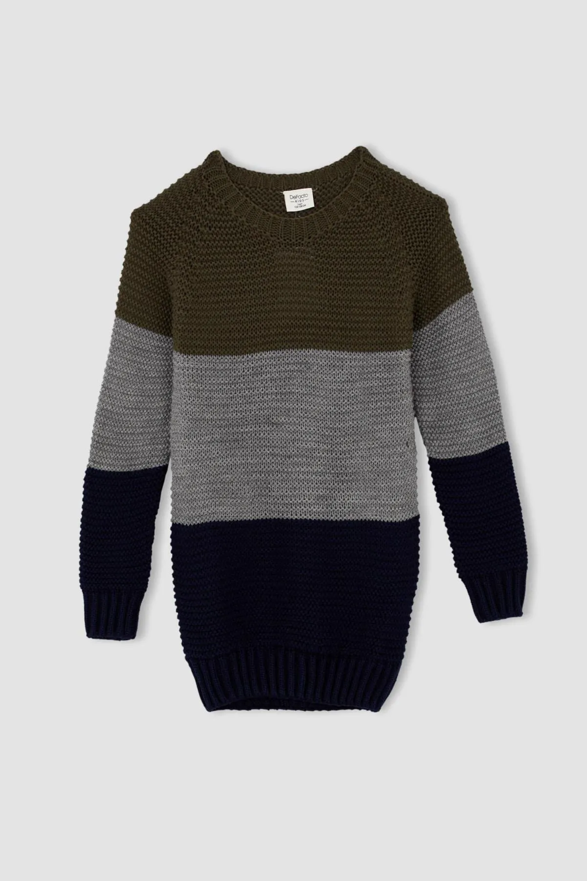 DeFacto  Jungenpullover mit normaler Passform und Rundhalsausschnitt R3179a622au