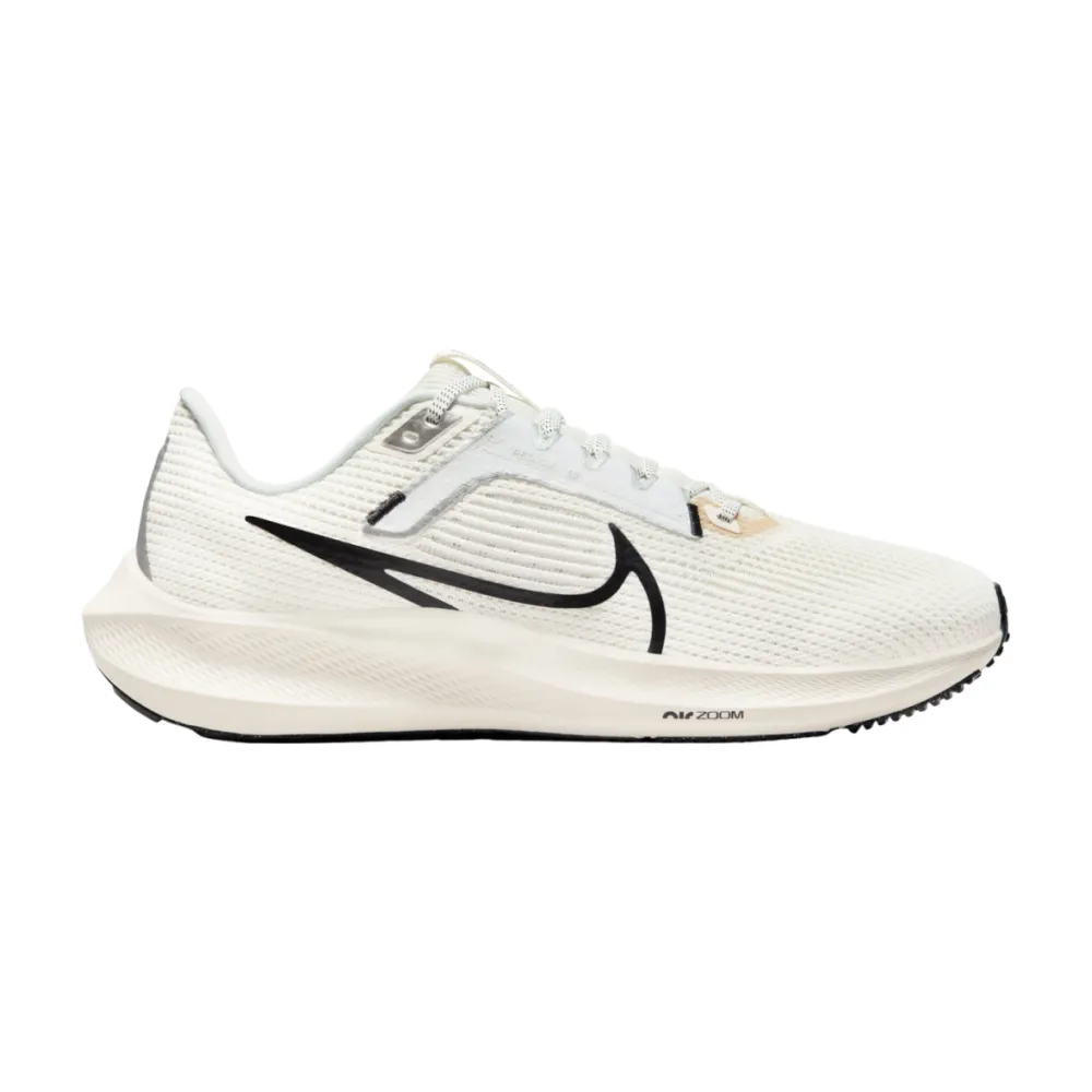 Nike Pegasus 40 DV3854-104 / weiss
