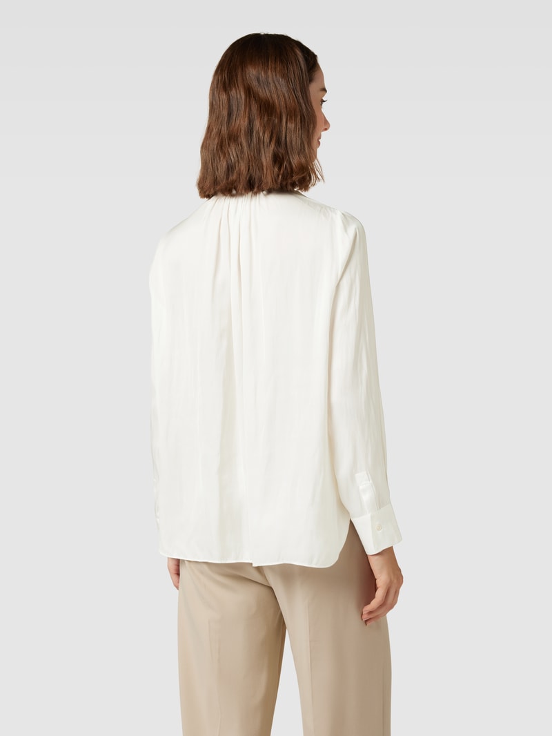 Blusenshirt aus Satin mit Tunikakragen in ecru