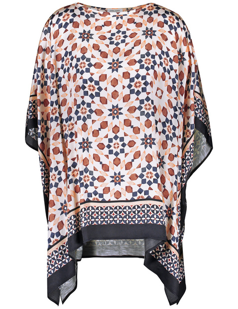Gemusterter Poncho