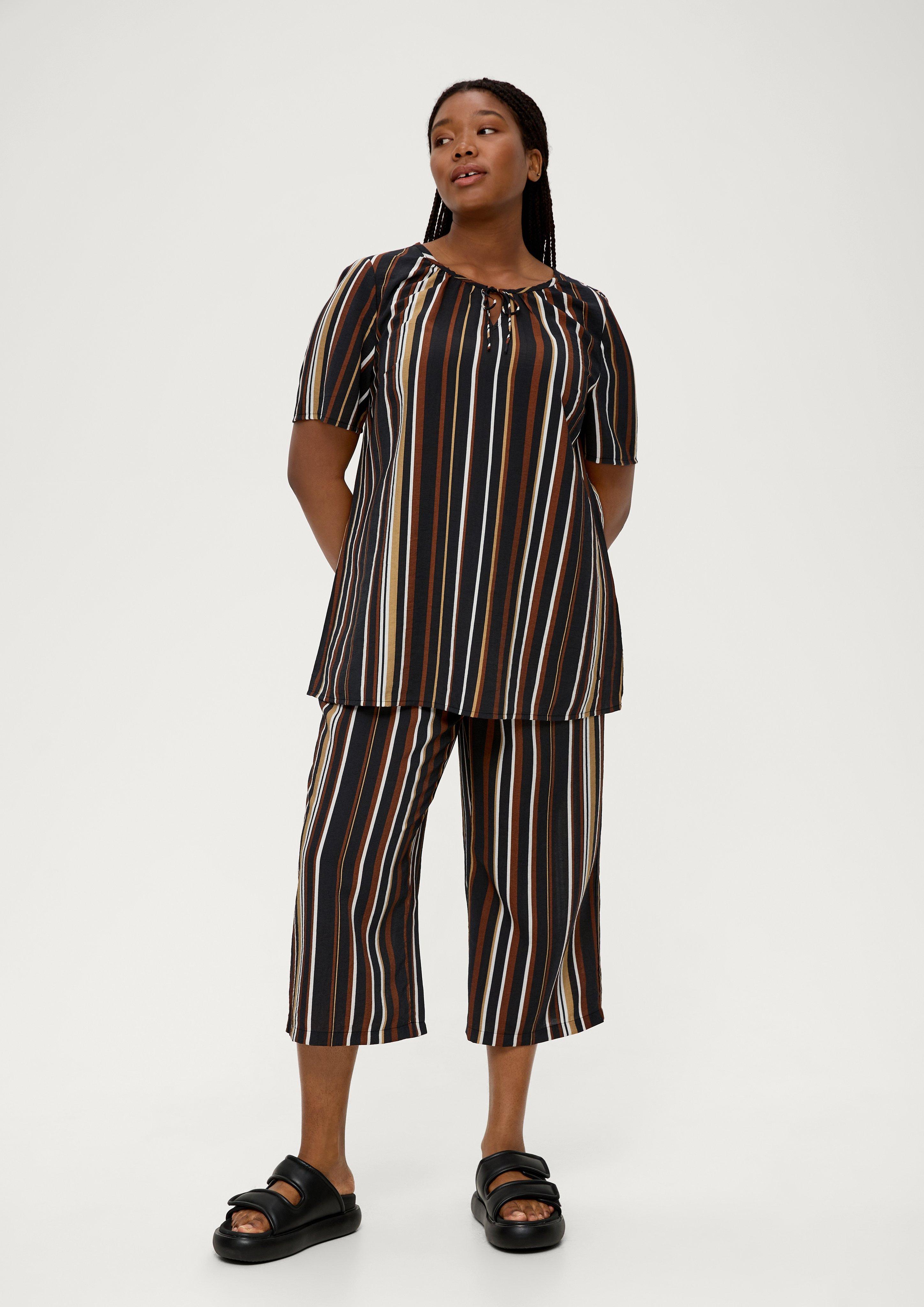Ausgestellte Bluse aus Viskosemix  2131363-87G7