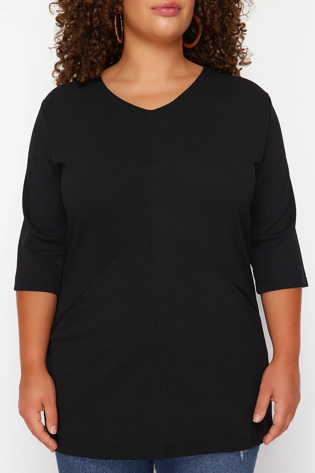 Trendyol Curve  Schwarze Strickbluse mit Dreiviertelärmeln TBBSS24BF00060