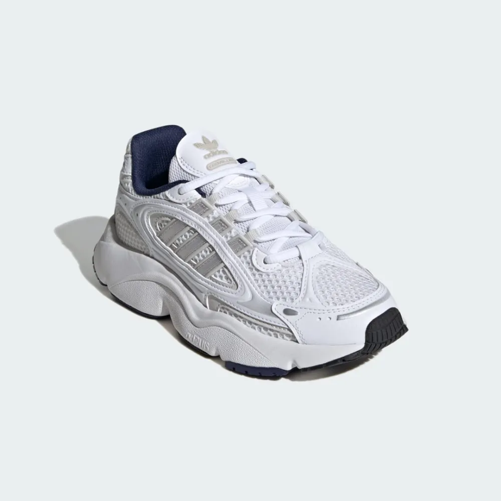 adidas OZMILLEN Shoes ID0694 / weiss