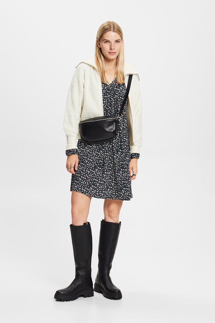 V-Neck-Kleid mit Print und Raffungen