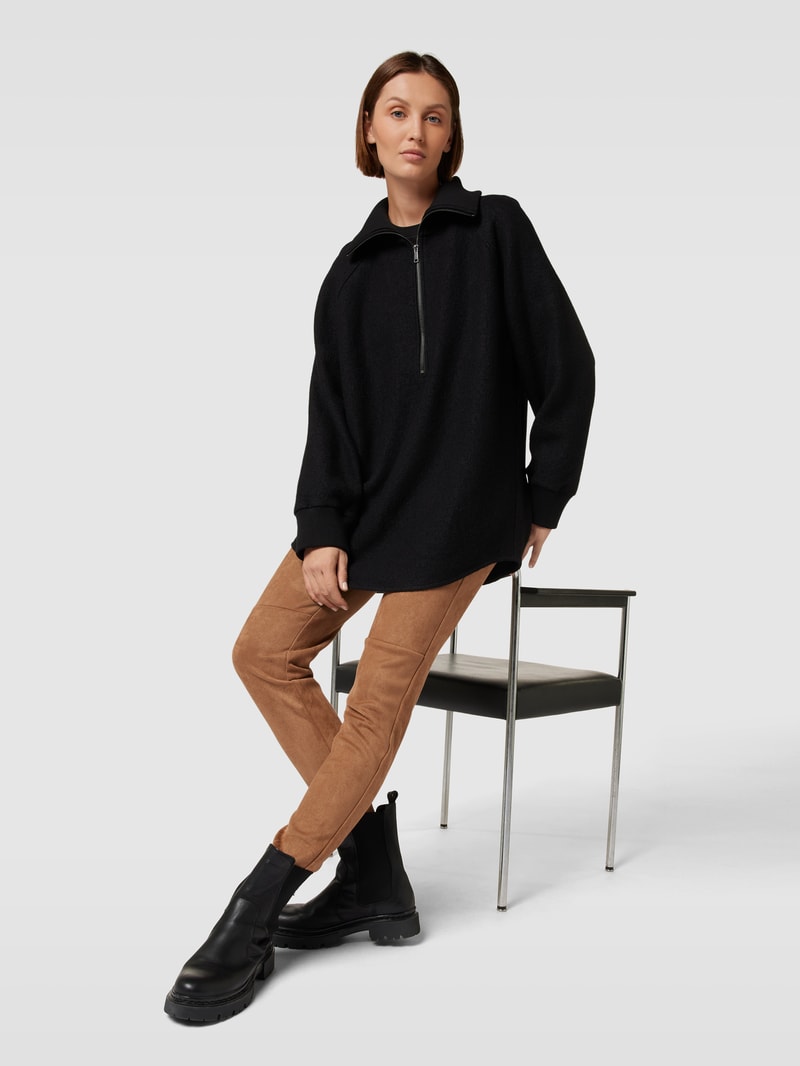 Oversized Strickpullover mit Stehkragen in black
