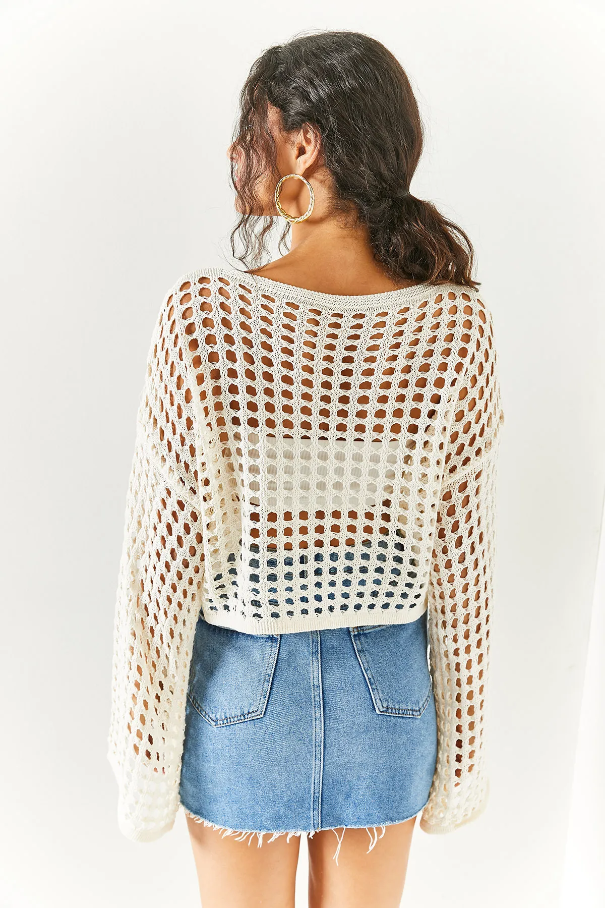 Olalook  Ecrufarbenes Damen-Sweatshirt aus Baumwollstrick mit spanischen Ärmeln und abgerundetem Saum, KZK-19000620