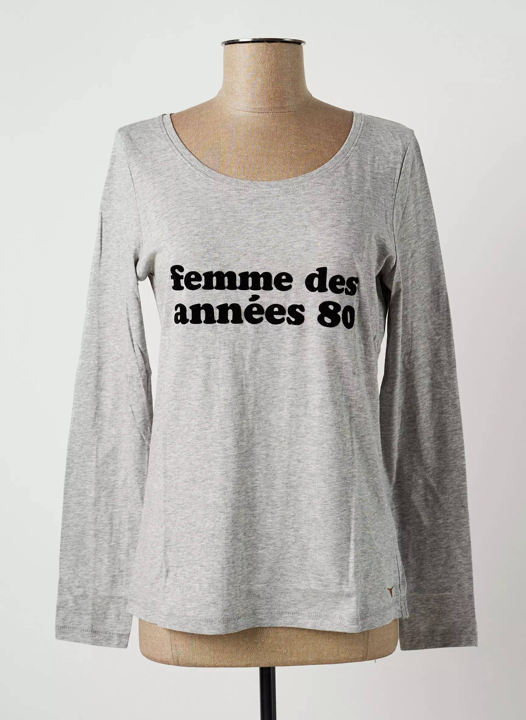 An Famille Tshirts Femme couleur gris
